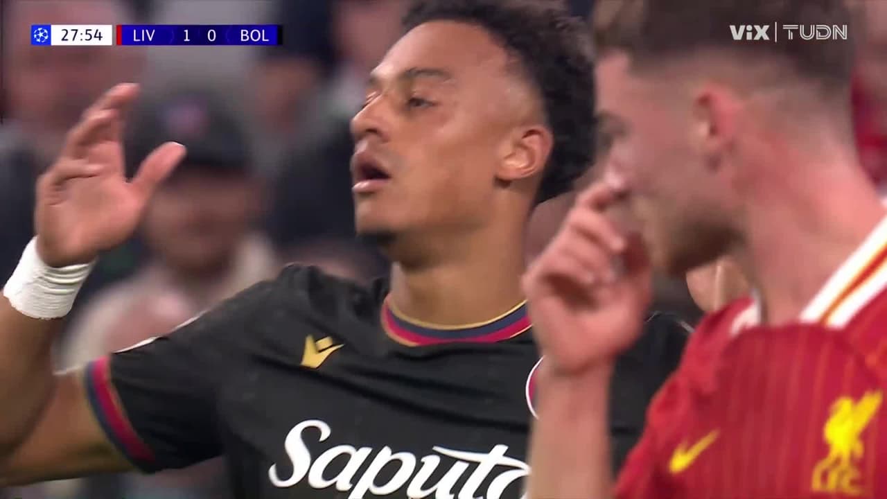 ¡Desatención del Liverpool! Poste los salva del empate