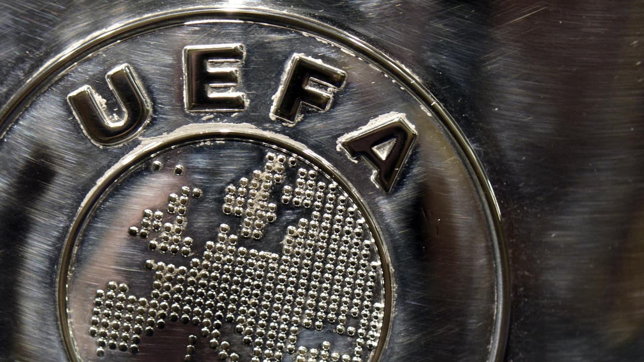 UEFA impone a Bielorrusia jugar sus partidos en estadios neutrales