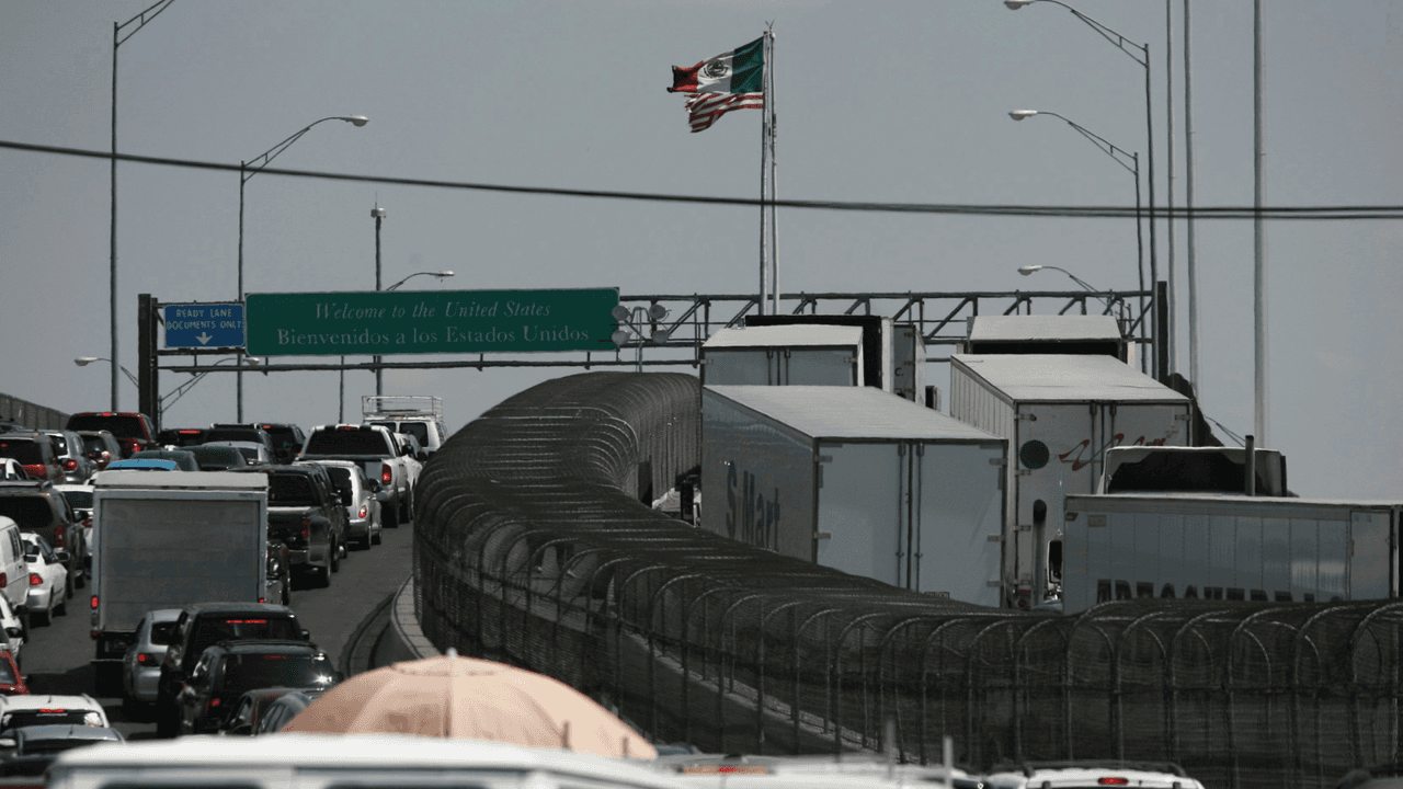 ¿Viajas este verano a México? Piden que hagas tus trámites por internet para evitar filas