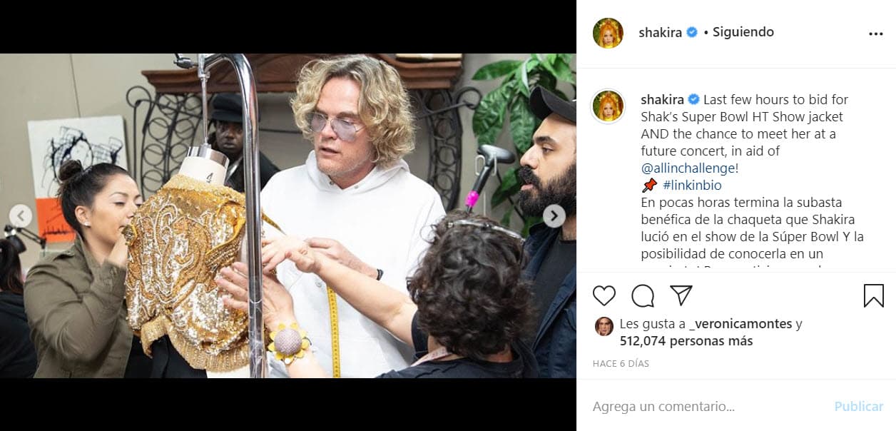 En un 
<a href="https://www.instagram.com/p/CC_uwvhqxLP/" target="_blank">video,</a> publicado por la artista colombiana que compartió en sus redes sociales, se ve parte del 
<b>proceso de manufactura de la ropa </b>que utilizó en el Super Bowl.
<br>