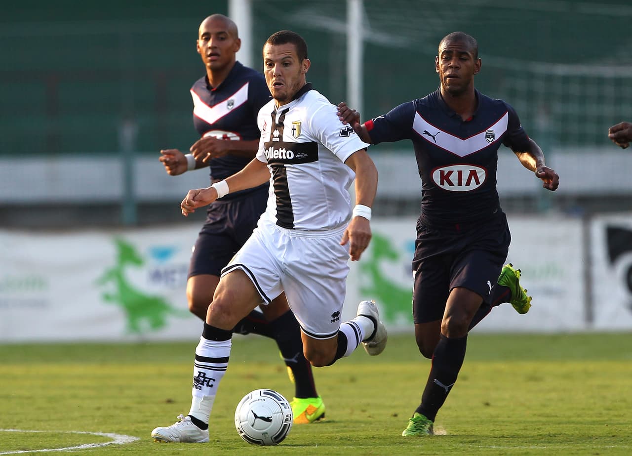 Jugó Europa League con el Girondins y se consolidó como un delantero importante en algunas fases. Sobre todo destacó por su velocidad.