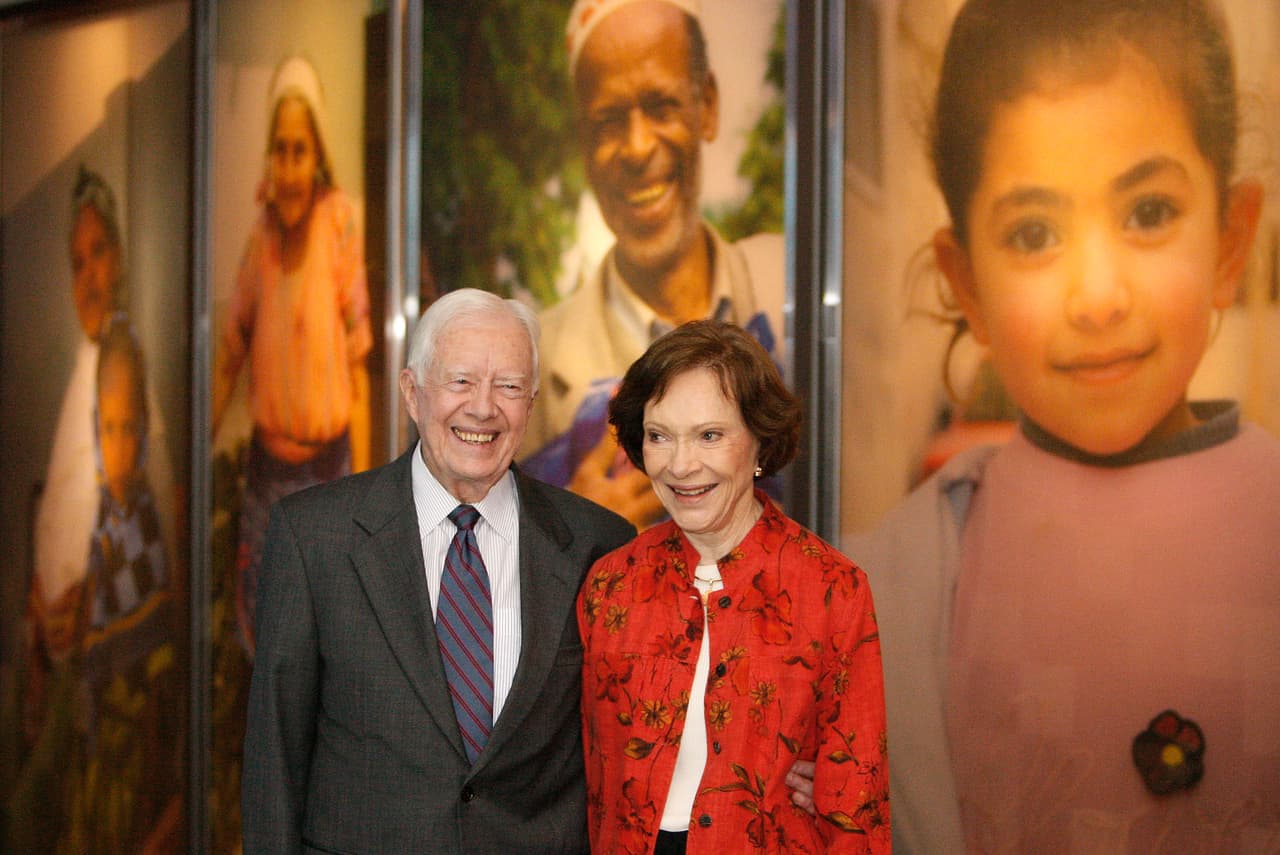 Rosalynn Carter ha sido una voz abierta a favor de los derechos de las mujeres, incluso dentro del cristianismo. Carter abandonó la Convención Bautista del Sur en 2006, denunciando lo que él llamó puntos de vista "rígidos" que "subyugaban" a las mujeres en la iglesia y en sus propios matrimonios.
<br>