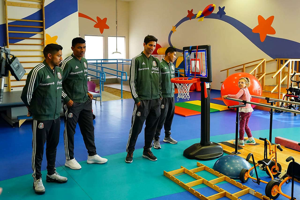 Si bien es un partido al que el colombiano no convocó a los eurpeos –principalmente porque no es fecha FIFA, es también una oportunidad para ver jugadores que le puedan dar soluciones en el Mundial.