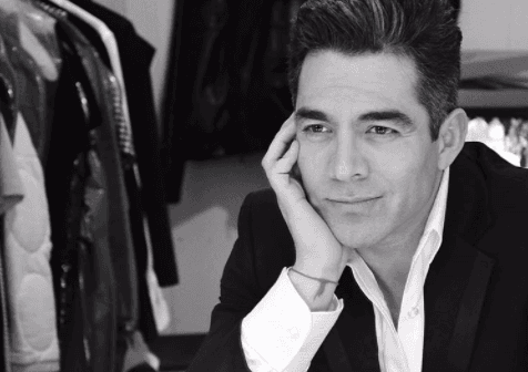 El actor, conductor y músico mexicano Omar Chaparro.