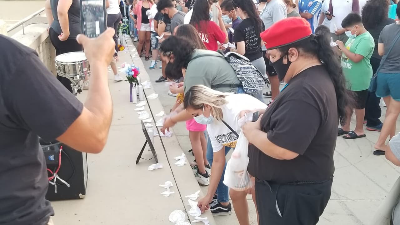 Aaron Robinson y la civil Cecily Aguilar habrían desaparecido el cuerpo de Guillen. Robinson se suicidó esta semana cuando iba ser arrestado. 
<br>