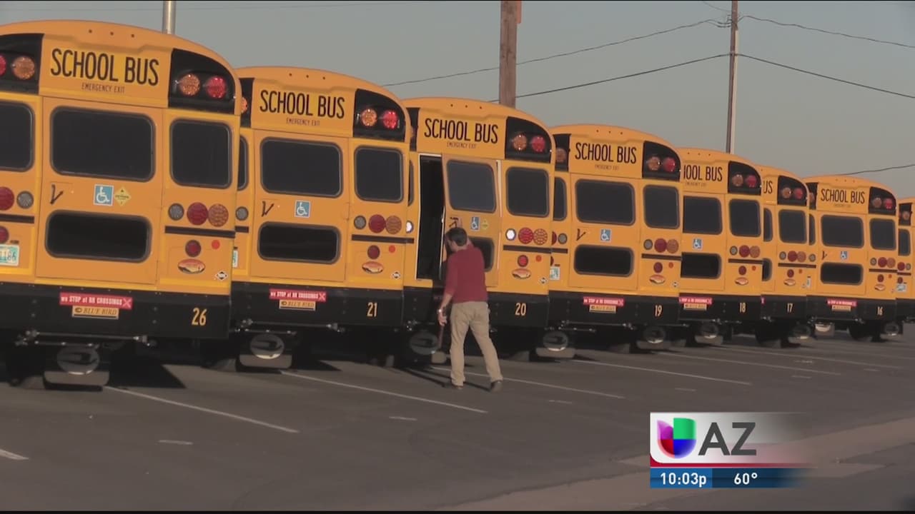 La muerte de cinco niños en un accidente escolar revive polémica de cinturones de seguridad