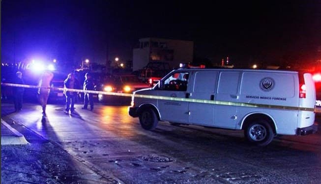 En la escena del crimen se encontraron casquillos de arma nueve milímetros. Por ahora se desconocen las causas del crimen.