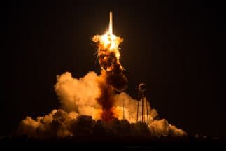 Una nave espacial privada de la NASA sin tripulantes explotó poco después de su lanzamiento.