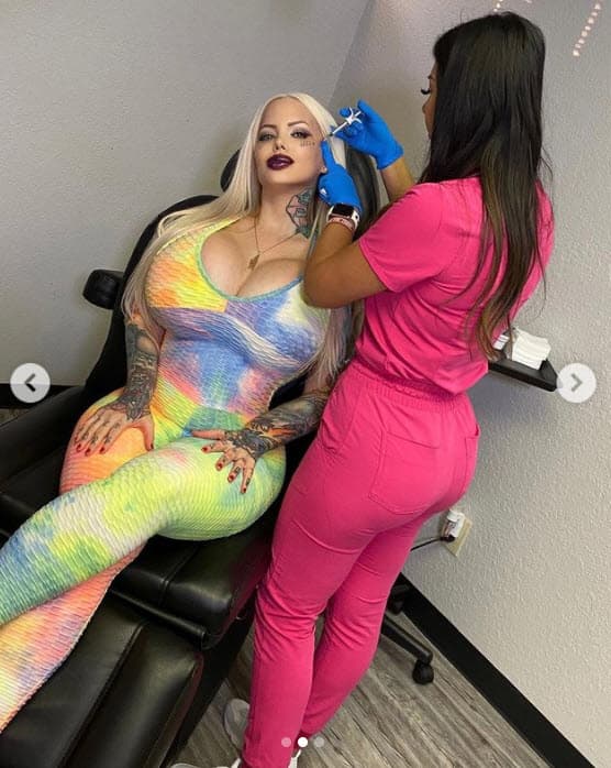 Pese a las malas experiencias que ha tenido en algunas intervenciones estéticas, la empresaria en la industria del cine para adultos piensa en realizarse nuevas cirugías. "Me quiero hacer la lipo y quiero retocarme más cosas de la cara", señaló en enero pasado en el matutino Hoy.