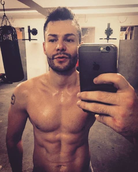 Así que este mexicano con un toque de boricua fue quien le robó el corazón a Livia Brito.