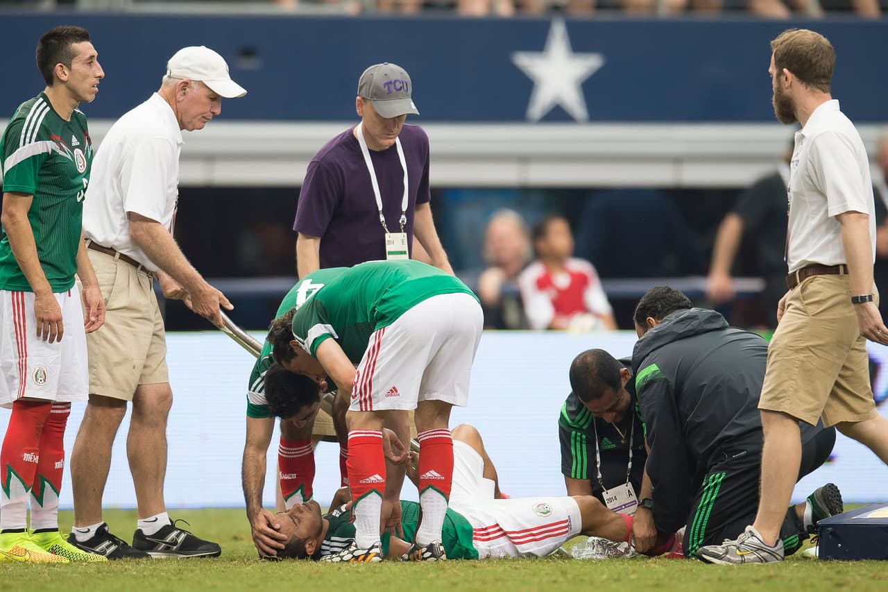 Las lágrimas y los gestos de dolor de Montes, que se quedó por fuera tras una lesión en un amistoso sin mayor importancia, es un recuerdo que permite preguntarse qué tanto vale la pena arriesgarse.