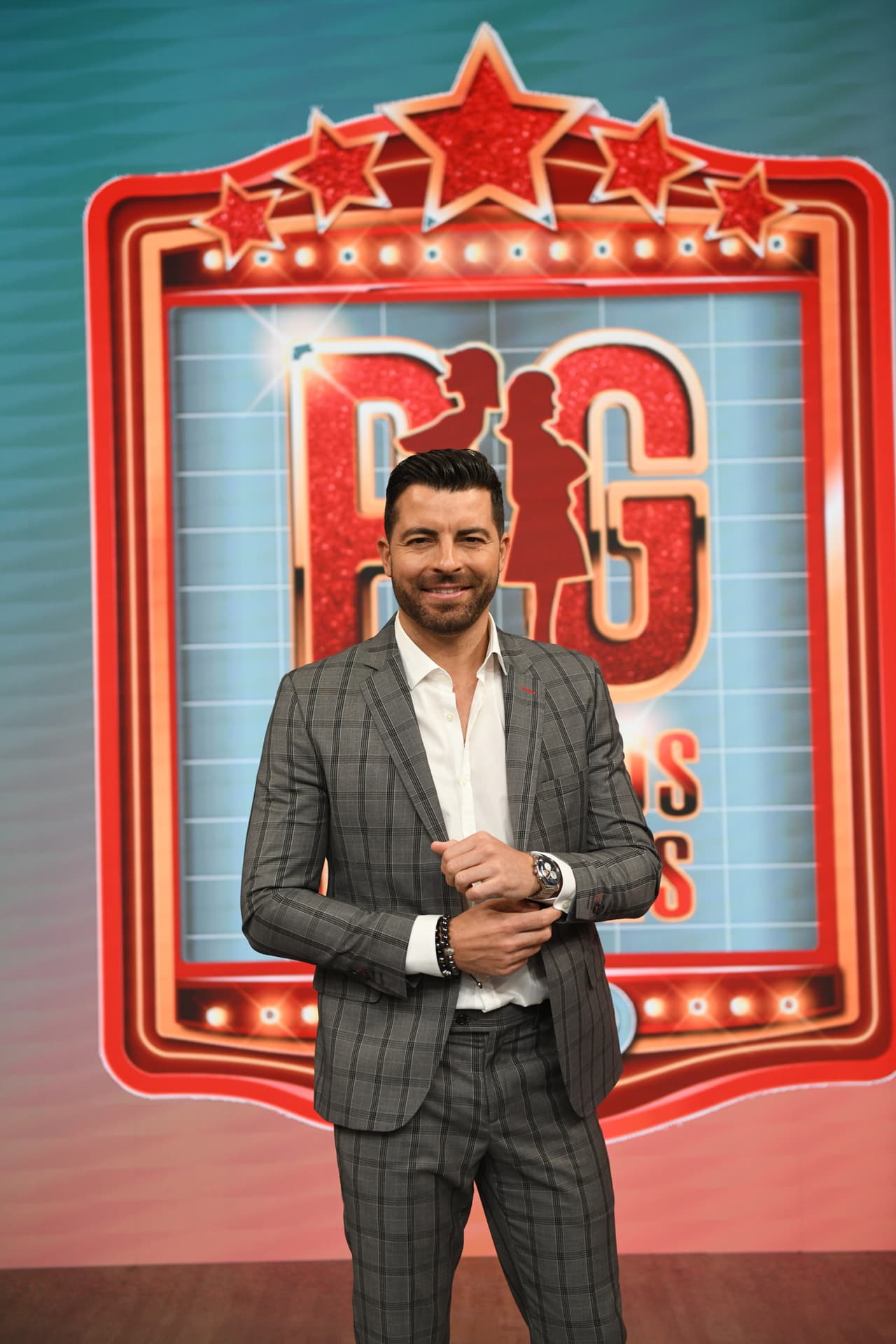 Como conductor backstage tendremos nuevamente a Antonio Santana.