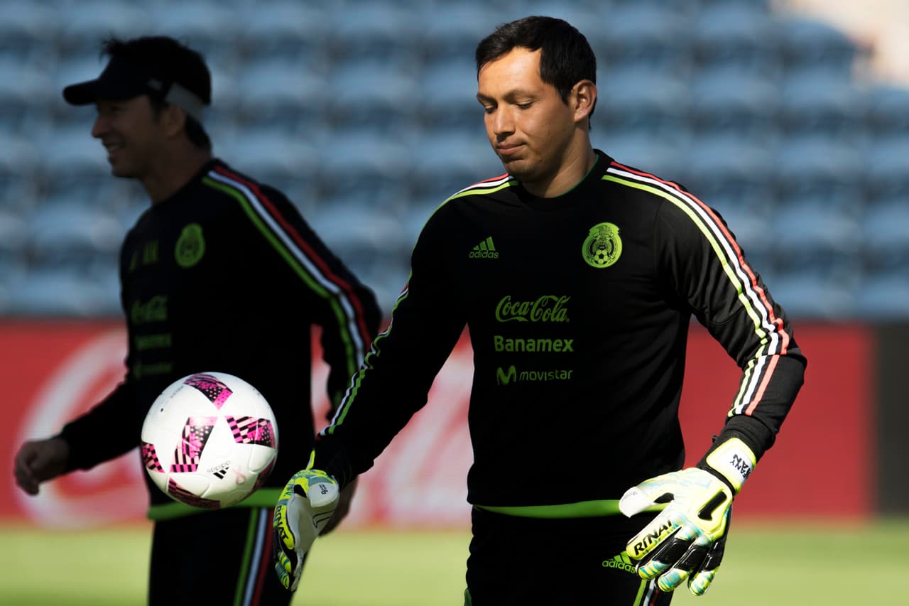 Rodolfo Cota (Chivas de Guadalajara) - Portero