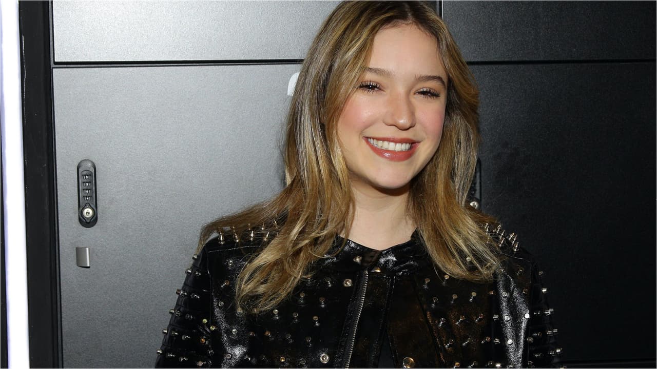 Mia Rubin, equipo de los Herederos, Juego de Voces