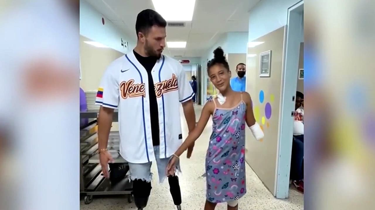 ¡Inspiración! "Perder una extremidad no es el fin", Juan Pablo dos Santos ayuda a sobrevivientes en Venezuela