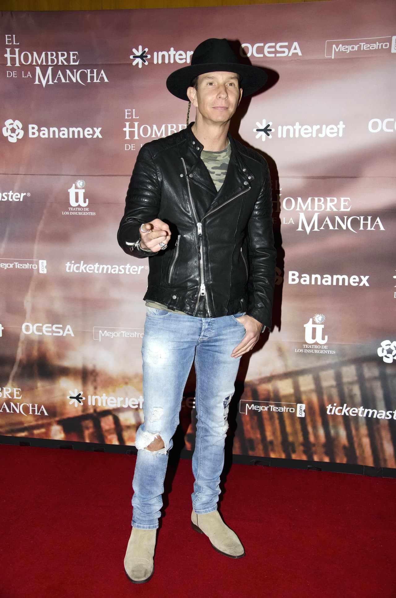 En el caso del esposo de 
<b>Andrea Legarreta</b> tal parece que entre menos cabello tiene, más talento le nace.