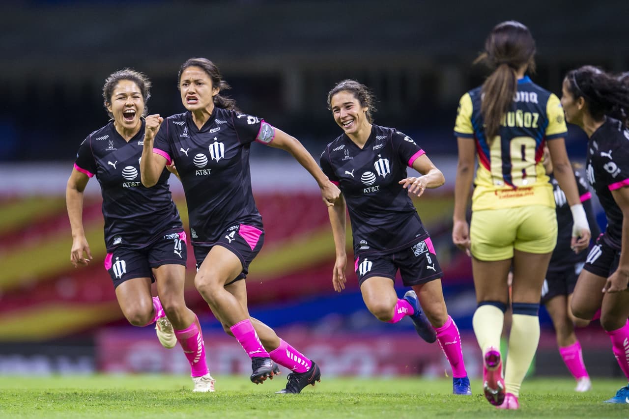 Christina Burkenroad (18’) abrió el marcador para las visitantes y Diana Evangelista (31’) creció la diferencia. Mónica Monsiváis (33’) anotó el 0-3 cobrando una pena máxima. Dorian Hernández (47’) descontaba para las Águilas, pero Rebeca Bernal (75’) selló la tremenda victoria. Daniela Espinosa falló dos tiros de penal.