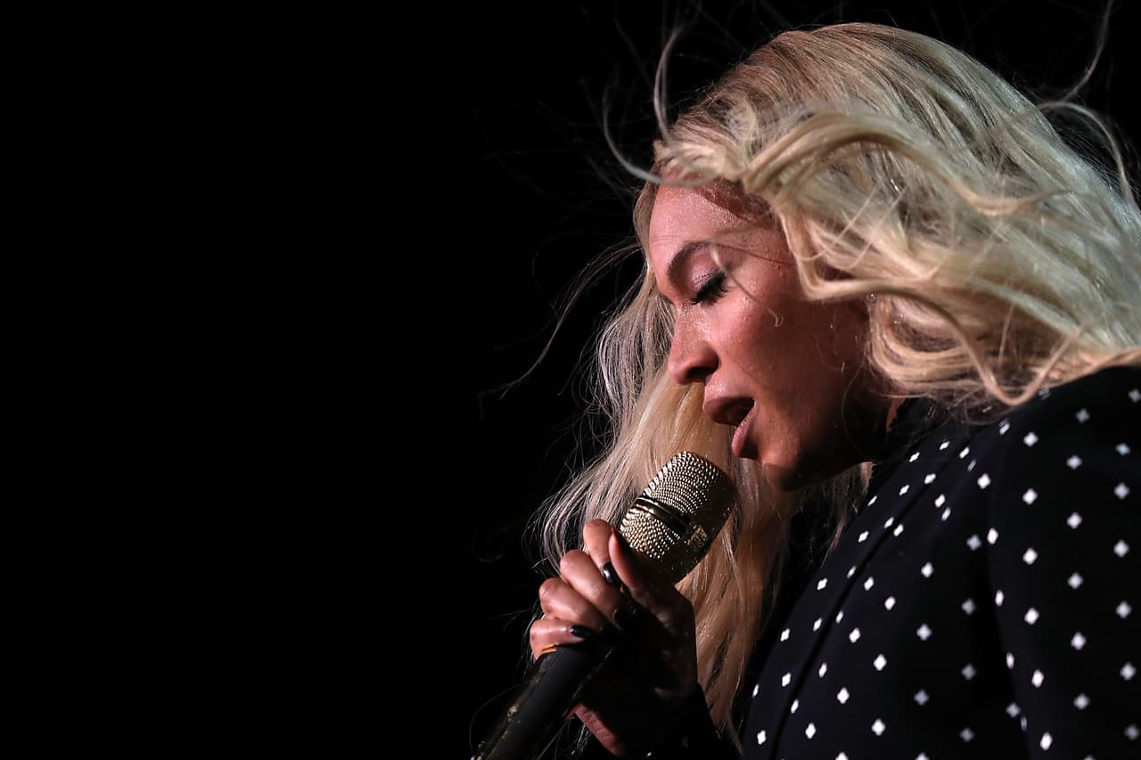 ¿Por qué Beyoncé, Katy Perry y Jennifer López juntas no pudieron cambiar el destino de estas elecciones?