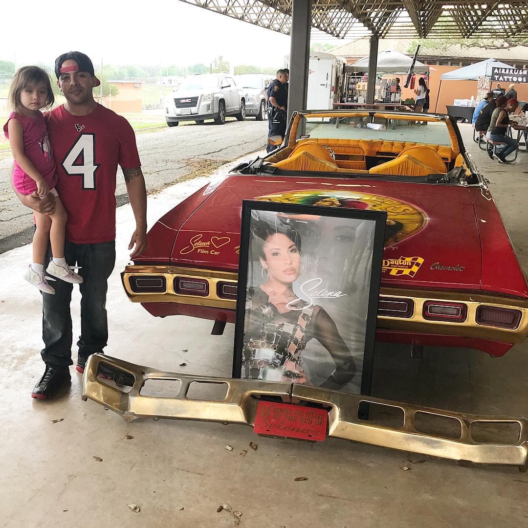 A 25 años de la muerte de la representante 
<b>del género ‘tex-mex’,</b> los autos que le hacen homenaje han destacado en exposiciones en EEUU y otros países, incluido Europa.