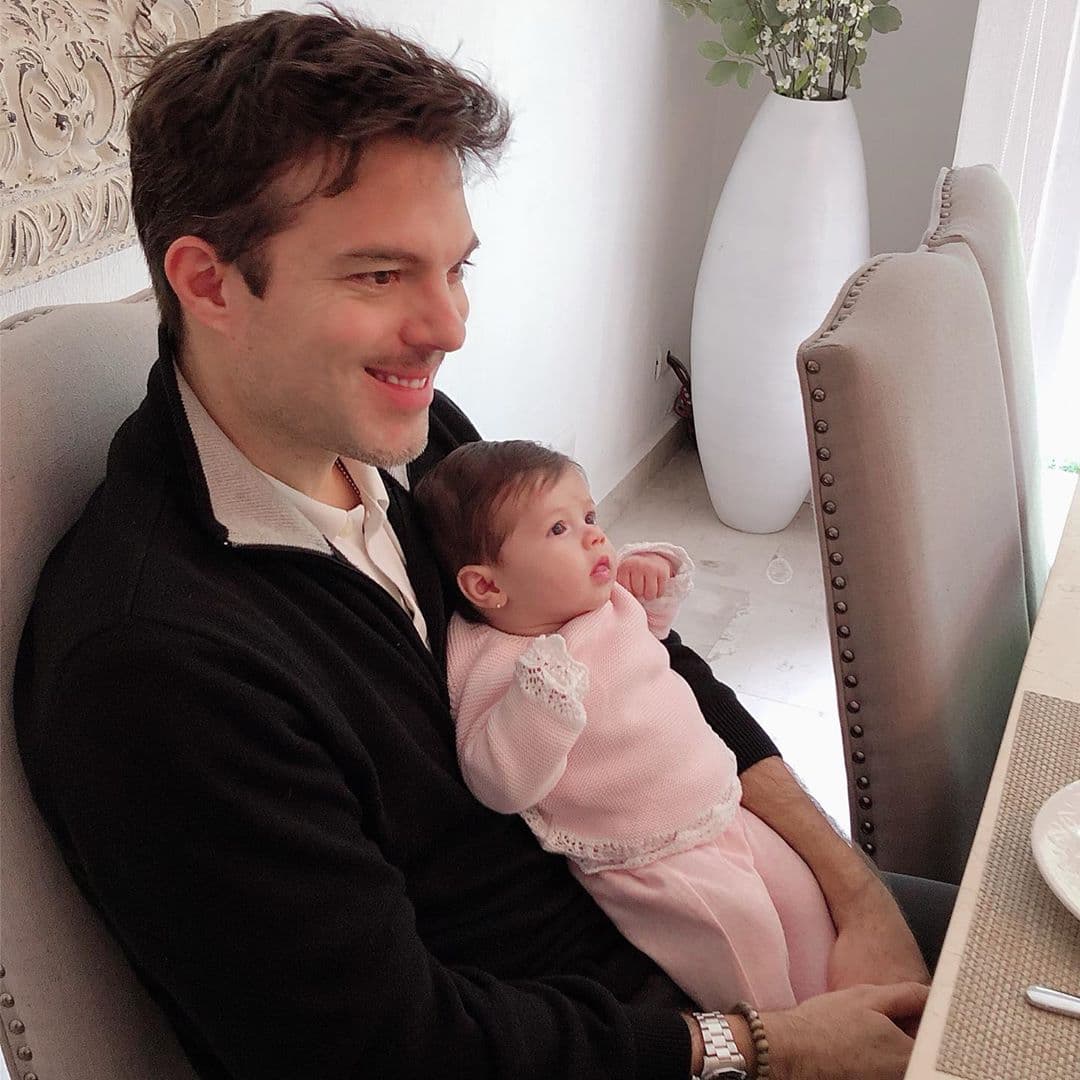 "Afortunadamente la velocidad a la que venía no fue como para lastimarnos, pero imagínate que este hombre hubiera venido a 100 o 120 Km/h", señaló.
<br>