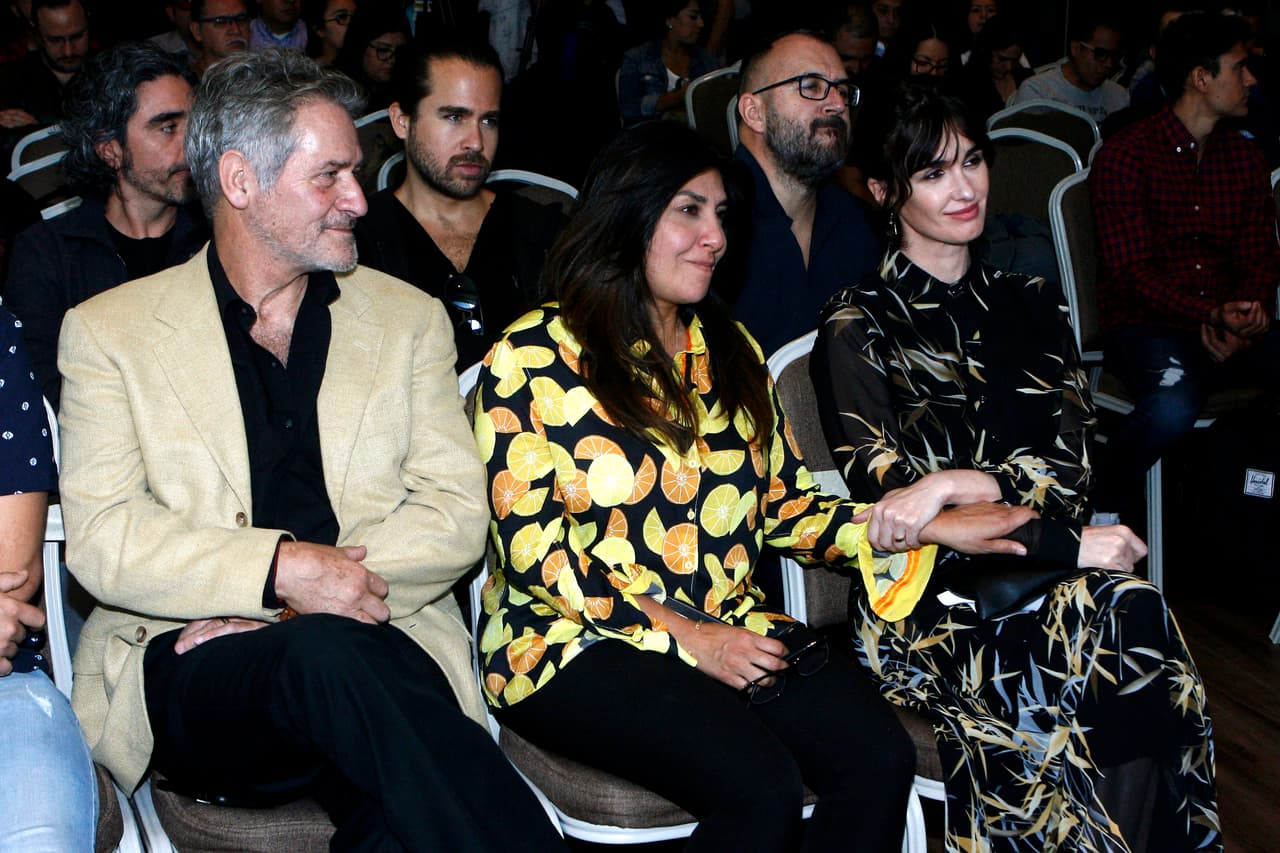 “Grabar en la playa es muy complicado porque no estamos acostumbrados a esas temperaturas, en el mar se marea la gente, pero cuando ves el producto, valió la pena”, declaró emocionada Giselle.