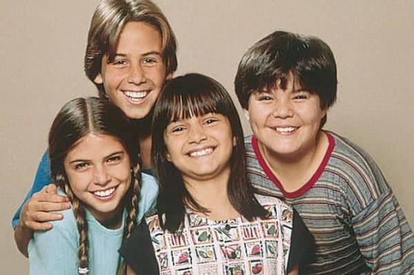 Stephanie Cayo te cautivará con su sensualidad en 'La Hermandad'