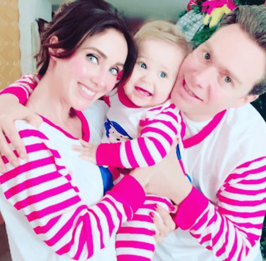 Así fue la primera navidad de Manuel junto a sus papás.