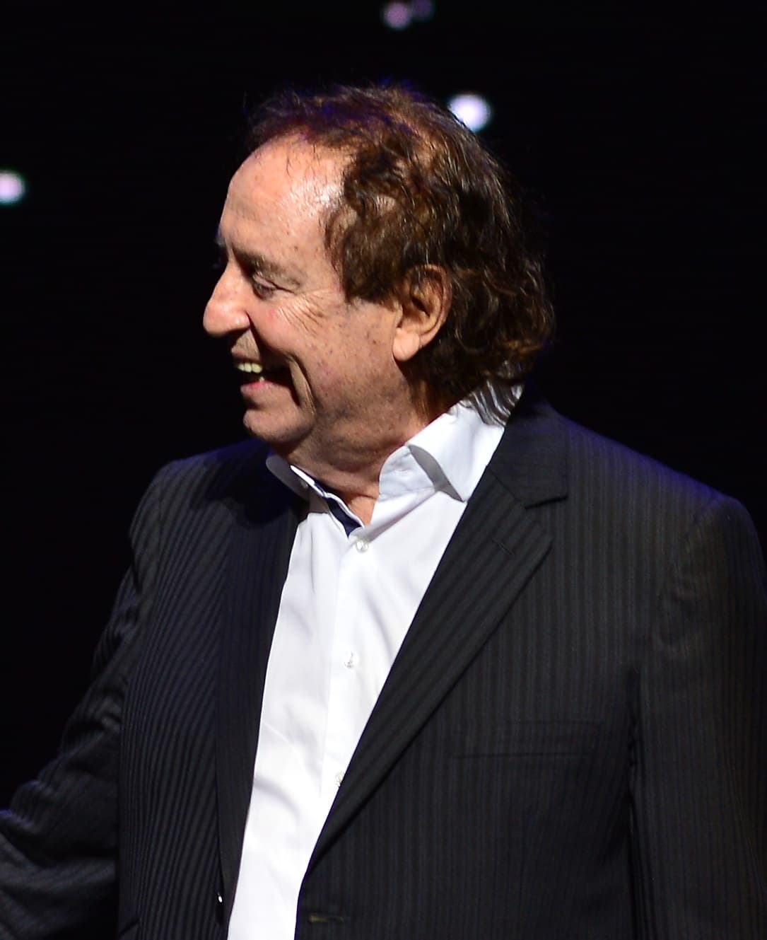 El segundo en la lista es Dyango, quien debutó en 1965 y desde el inicio sedujo al público con su voz ronca y sensible, además de su intensidad para interpretar. Así quedó inscrito en la historia de la balada romántica en español.