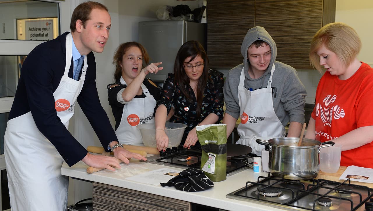 "De hecho, a veces lo hace, 
<b>es muy bueno en el desayuno</b>", contó.
<br>