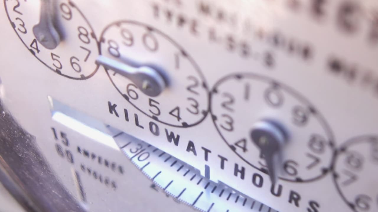 Compañías alternativas de energía: cómo operan, qué abusos denuncian vecinos y qué propone CUB