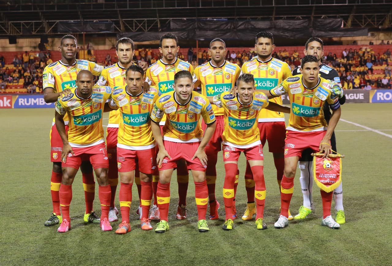 Herediano derrota en los últimos minutos al Cartaginés y es líder en Costa Rica