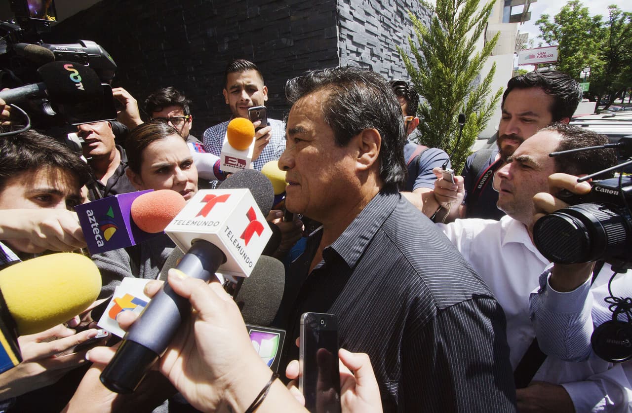 Su padre, el "Perro" Aguayo, es uno de los luchadores más importantes en la historia del pancracio nacional.