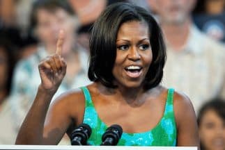 Junto con la Primera Dama, Michelle Obama, Beyoncé promovió la salud y el bienestar infantil con la campaña 'Move your Body'.