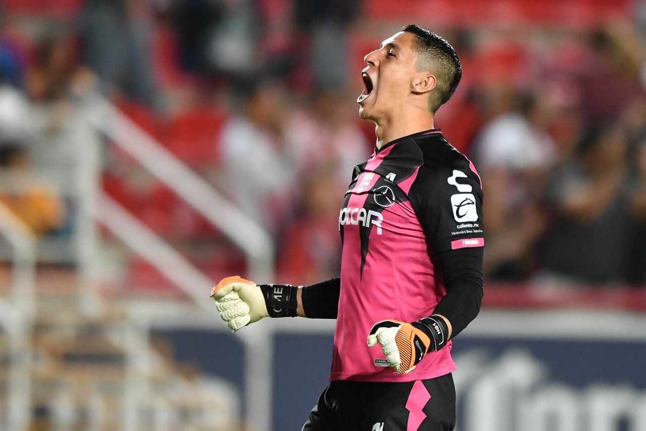 Hay 10 jugadores cuyos nombres son llamativos en la convocatoria de México. En la lista, está el arquero Hugo González, que a sus 28 años vuelve a tener la confianza tras su primer llamado en enero de 2017.