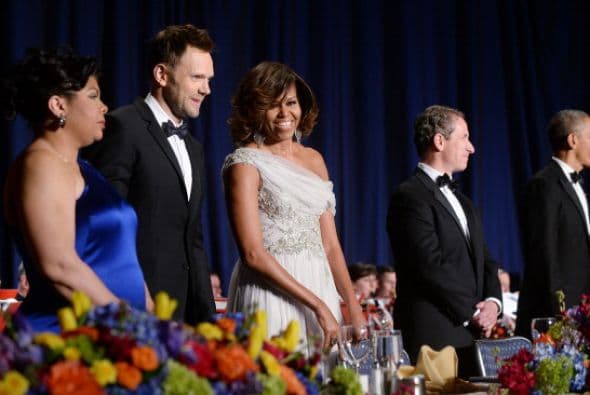 Los asistentes también lucían elegantes.