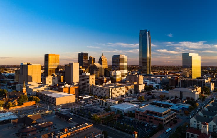 <b>4. Oklahoma City, Oklahoma.</b> Recibió un puntaje de 86.69, lo que la ubica entre las cinco peores ciudades para alérgicos en EEUU. El polen predominante proviene de los árboles y habitualmente alcanza niveles altos desde mediados de septiembre hasta finales de junio.