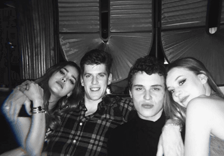 Este actor español debutó en el séptimo arte en febrero de 2017 al participar en 'Es por tu bien'.