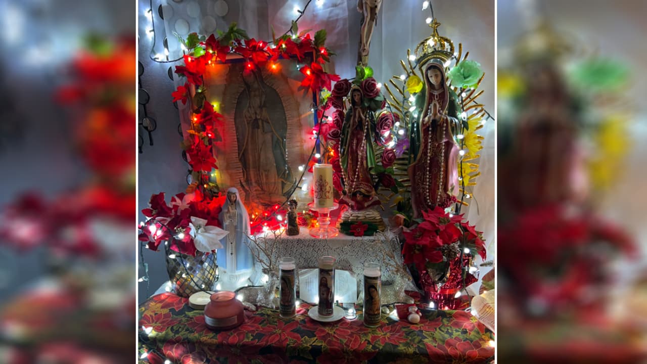 Según Juan Diego Cuauhtlatoatzin, el 9 de diciembre del año 1531 en Tepeyac, México, se le presentó una imagen de la “Virgen Santa María, Madre del verdadero Dios”. Hoy está allí la Basílica que recibe a millones de personas cada año para celebrar la fecha. En el norte de Texas y gran parte de Estados Unidos personas fabrican sus altares, Danny Ramírez nos comparte el suyo.
