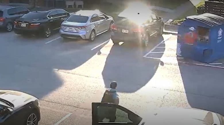 Hispano es detenido por agentes de ICE cuando tiraba la basura en vecindario de Carrollton