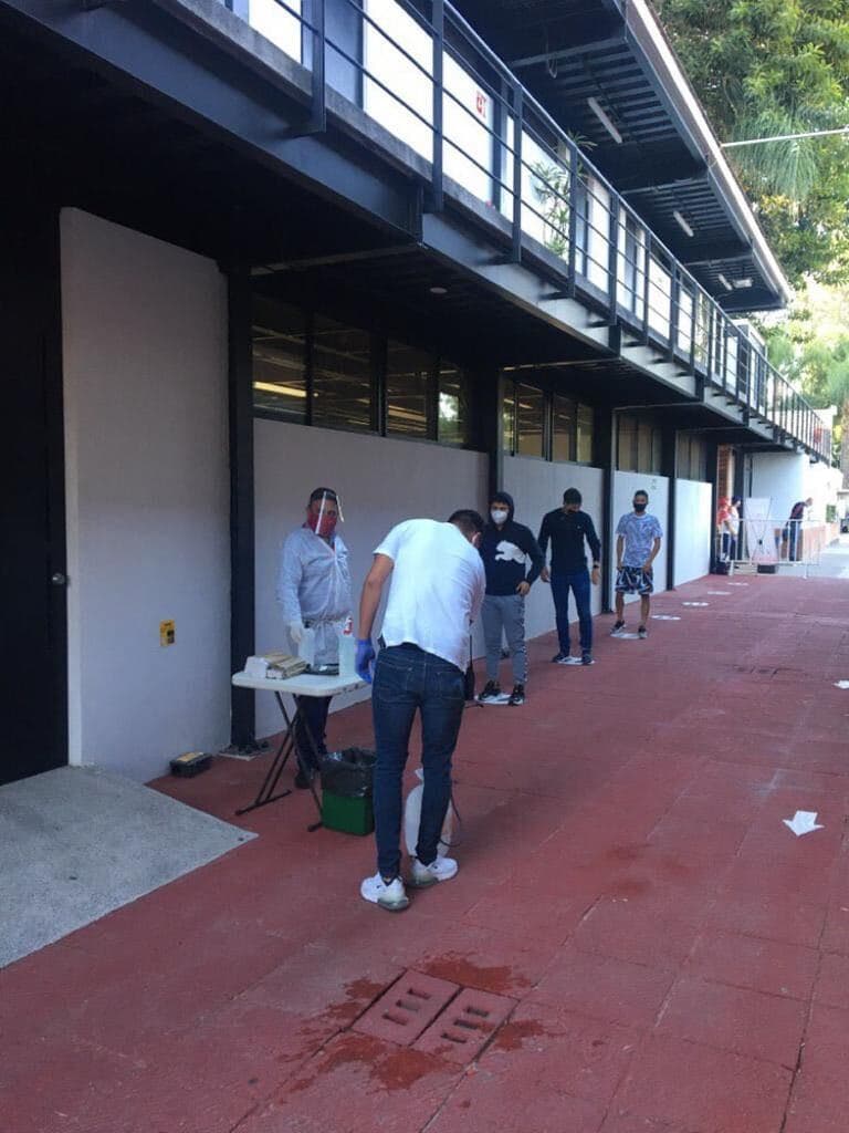 Chivas vuelve a realizar test de COVID-19 esta mañana