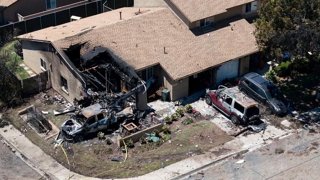 Así quedó la casa donde se estrelló la avioneta en la que viajaba Daniel Williams,