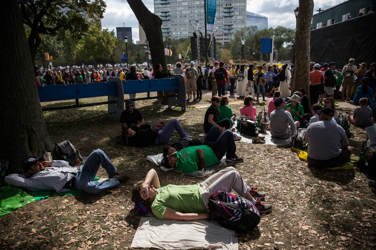 El "merchandising" no se hizo esperar en la visita papal, aquí algunos de esos recuerditos cuya venta, sin duda, ha ayudado a la economía de Filadelfia.