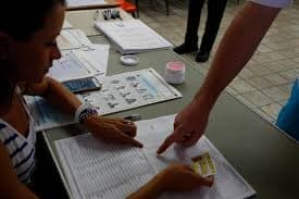 Encuentran urna con más de 400 papeletas del Partido Nuevo Progresista en Isabela