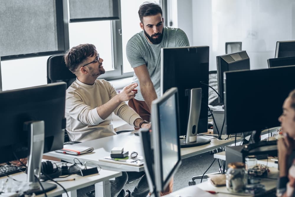 Cuando algunas cosas no te salgan como quieras, sigue adelante. El entusiasmo no te faltará pues la energía de tu regente en el elemento fuego estará presente. Habrá noticias gratas asociadas con asuntos pendientes de negocios y trabajo que hasta ahora pensabas no se iban a resolver.
<br>
