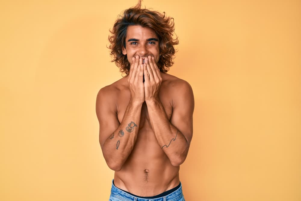 Tu palabra es encantadora, tu sonrisa derrite corazones, así que si estás soltero, no será por mucho tiempo. Es la temporada de encontrar pareja ideal.