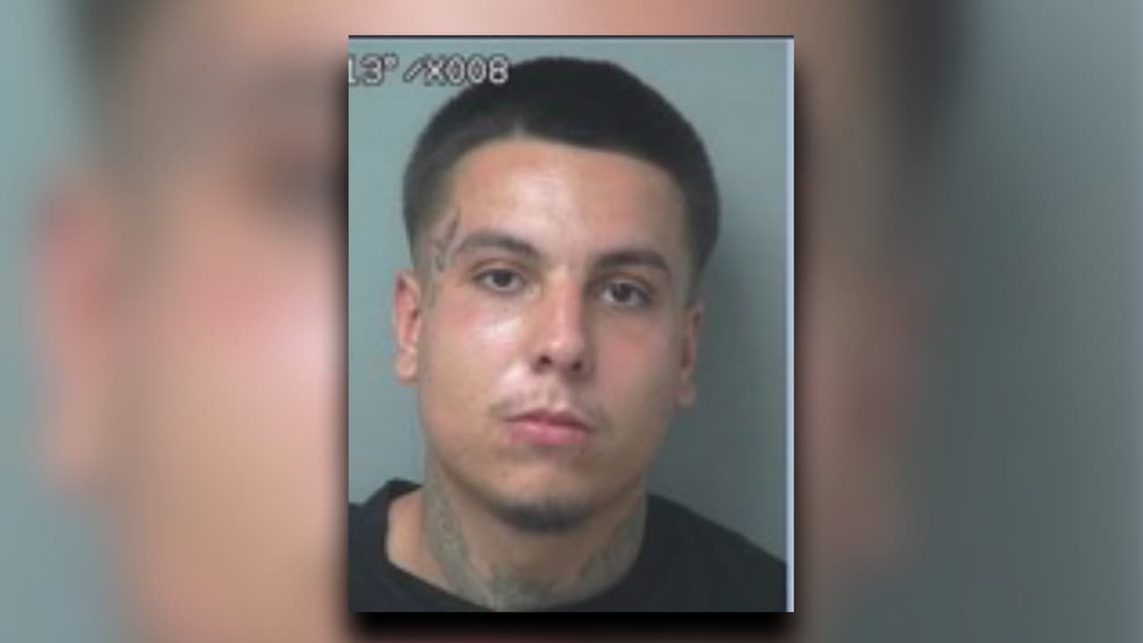 Daniel Herrera es el tercer hermano y actualmente está prófugo de las autoridades.