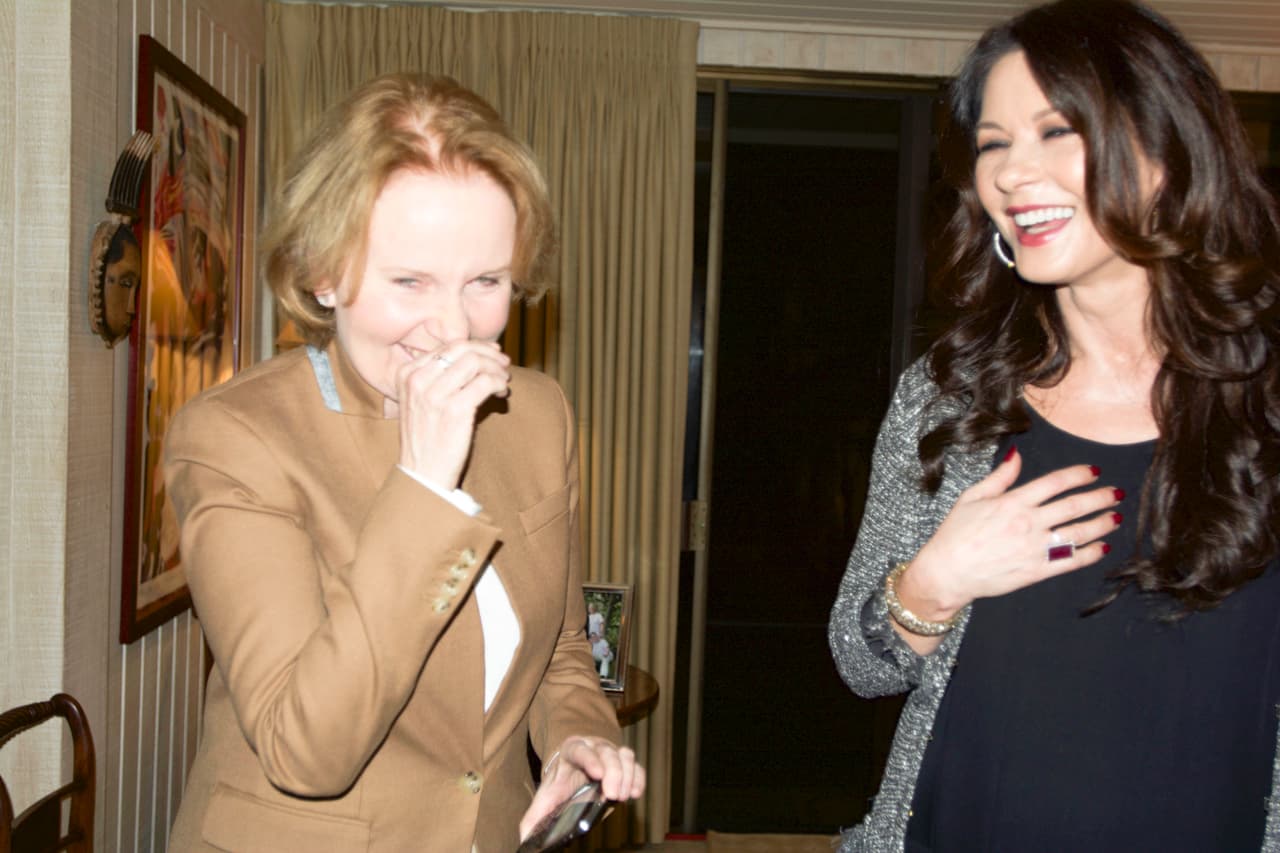 También asistió la actriz Kate Burton, hija de Richard Burton.