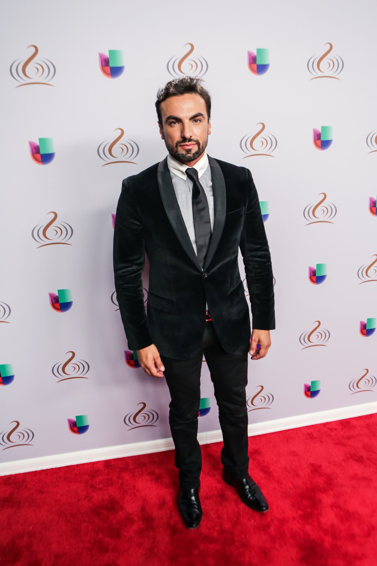 Así posaron en el detrás de cámaras para nuestras cámaras. ¡Míralos!