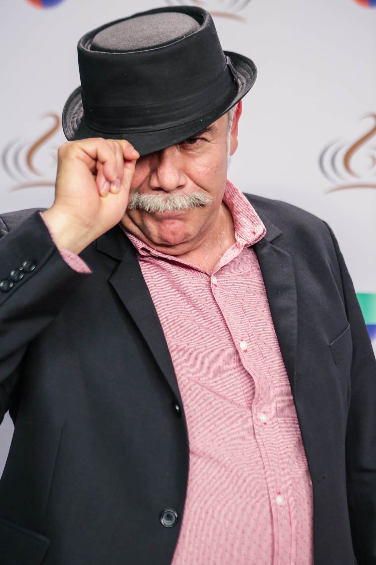 Así posaron en el detrás de cámaras para nuestras cámaras. ¡Míralos!