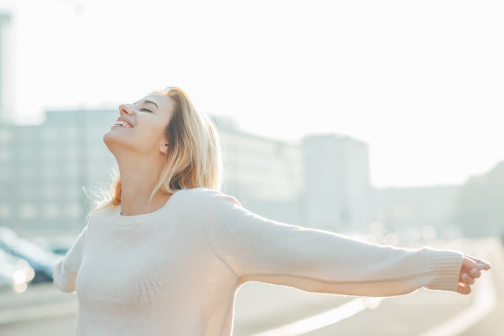 El mes será transformador en todos los sentidos, y ahora estás en un período de cambios que se manifiestan en tu salud y en un tono optimista. Muchas preocupaciones pasan a segundo plano y te sientes más estable, tanto anímica como mental y sentimentalmente. Septiembre será un período de sueños, revelaciones y de fuertes intuiciones.